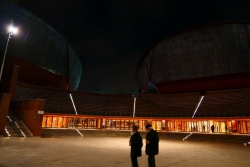 http://www.juliesteyer.com/files/gimgs/th-20_auditorio © Julie Steyer.jpg